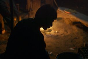 Teaser de filme 'Waking Hours' Veneza: Pessoas afegãs Doc Doc.
