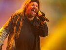 Vince Neil diz que teve um derrame que atrasou a residência de Motley Crue