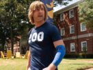 A comédia de futebol de Glen Powell tem o potencial de ser o próximo Eastbound & Down, mas está jogando muito seguro