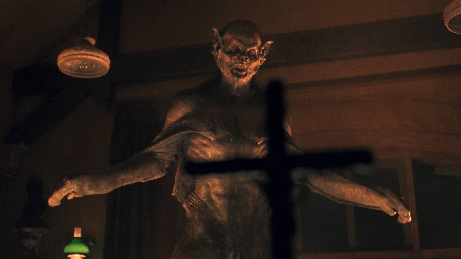 A melhor adaptação do Drácula realmente crava suas presas no romance de Bram Stoker