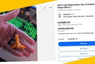Alguém está tentando vender um Cheeto em forma de logotipo do Atari