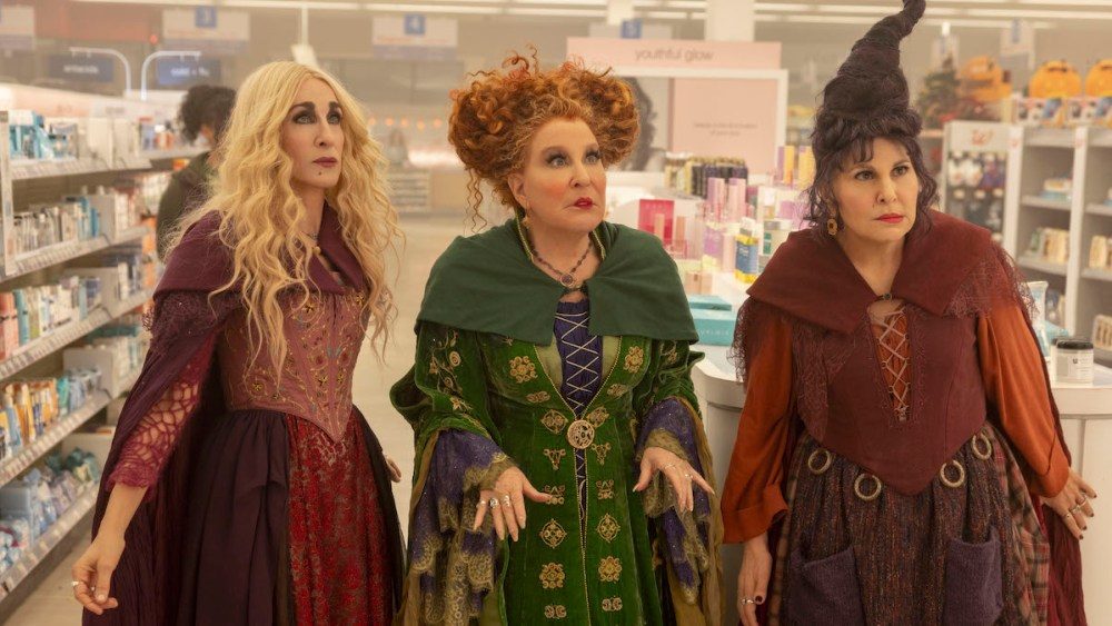 Bette Midler diz que o roteiro de ‘Hocus Pocus 3’ é ‘brilhante’