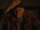 Como Charlie Hunnam se transformou como Ed Gein, o conselho de Sarah Paulson