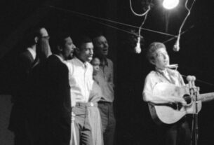 Crítica de 'Newport & the Great Folk Dream': elétrica mesmo quando acústica