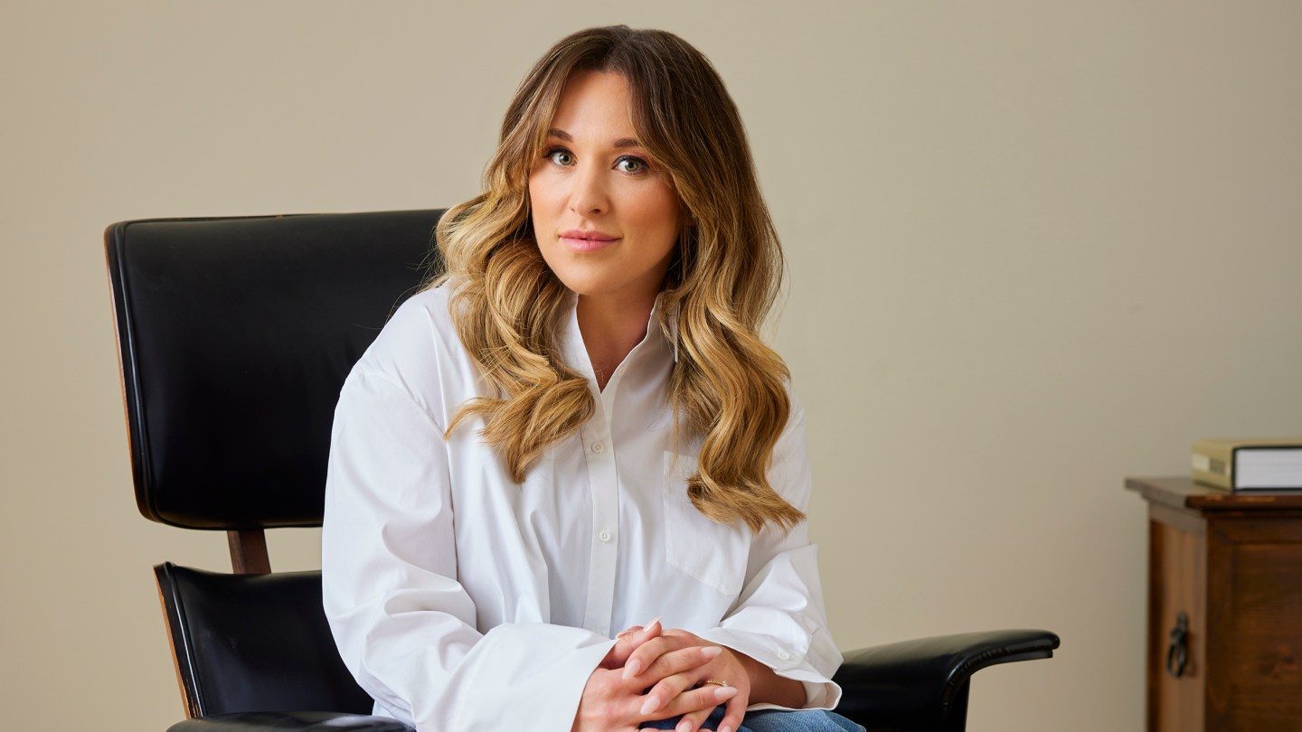 Estrela de 'Crime Junkie' Ashley Flowers e Audiochuck saem do SiriusXM para Tubi