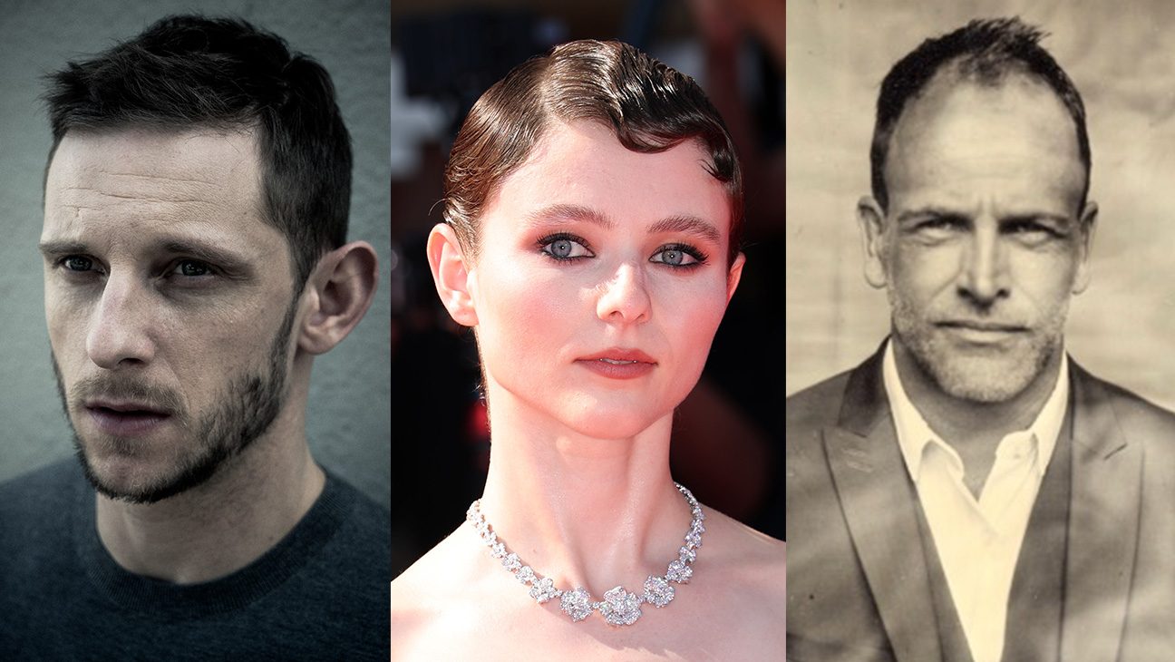 Jamie Bell, Thomasin McKenzie, Jonny Lee Miller