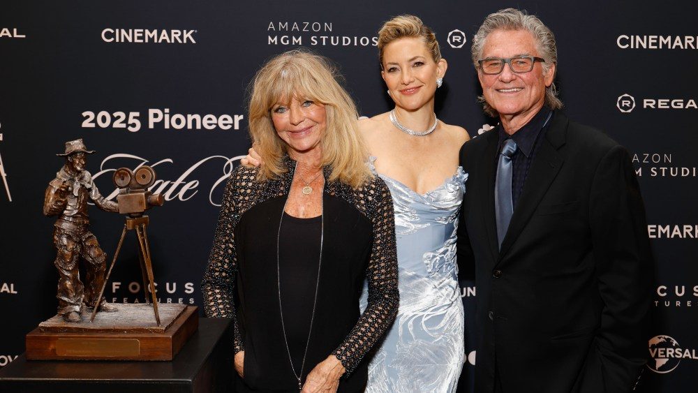 Kate Hudson elogia Will Rogers como pioneiro do ano