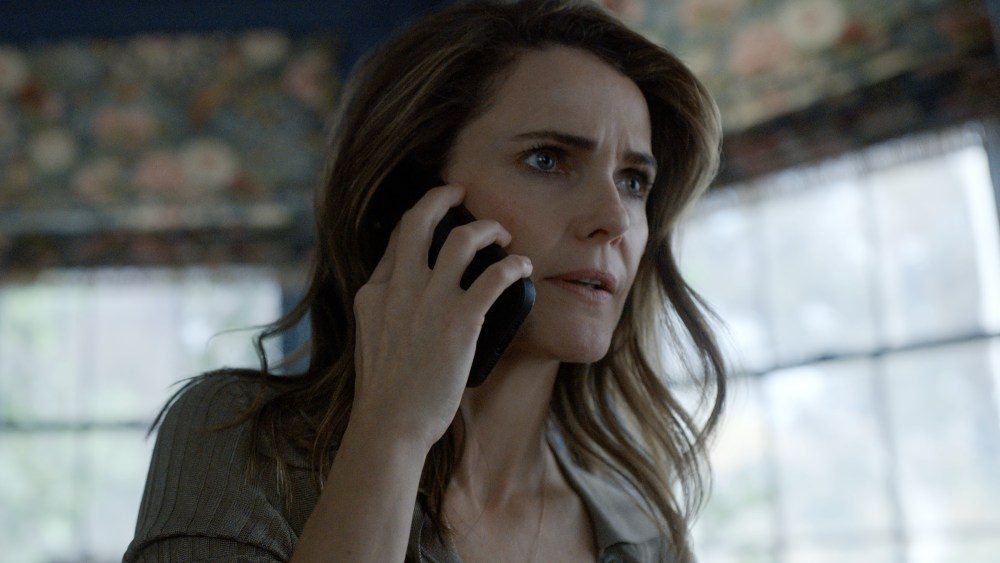 Keri Russell e Rufus Sewell agitam