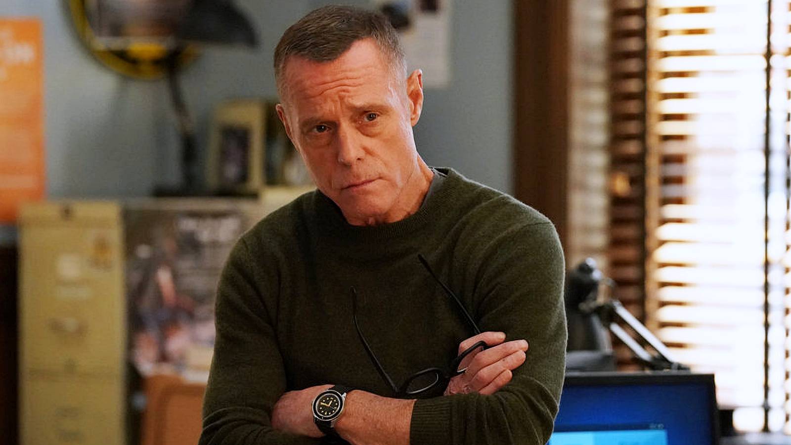 Membro do elenco original do Chicago PD tira licença