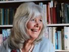 O amado autor britânico de 'Rutshire Chronicles' tinha 88 anos