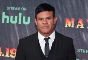 Elgin James
