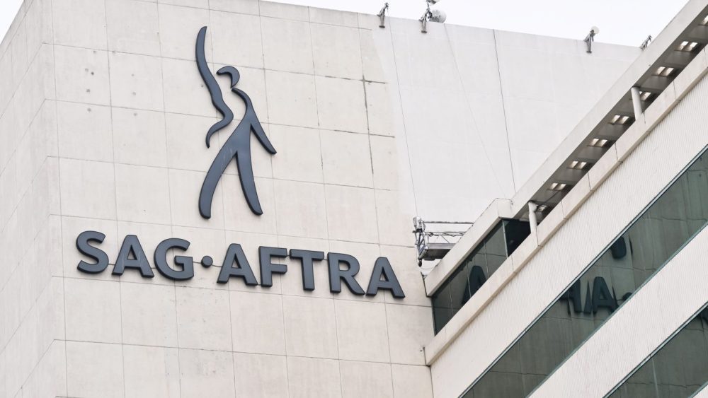 SAG-AFTRA lança acordo vertical para microdramas