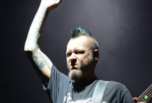 Sam Rivers, cofundador e baixista do Limp Bizkit, morre aos 48 anos