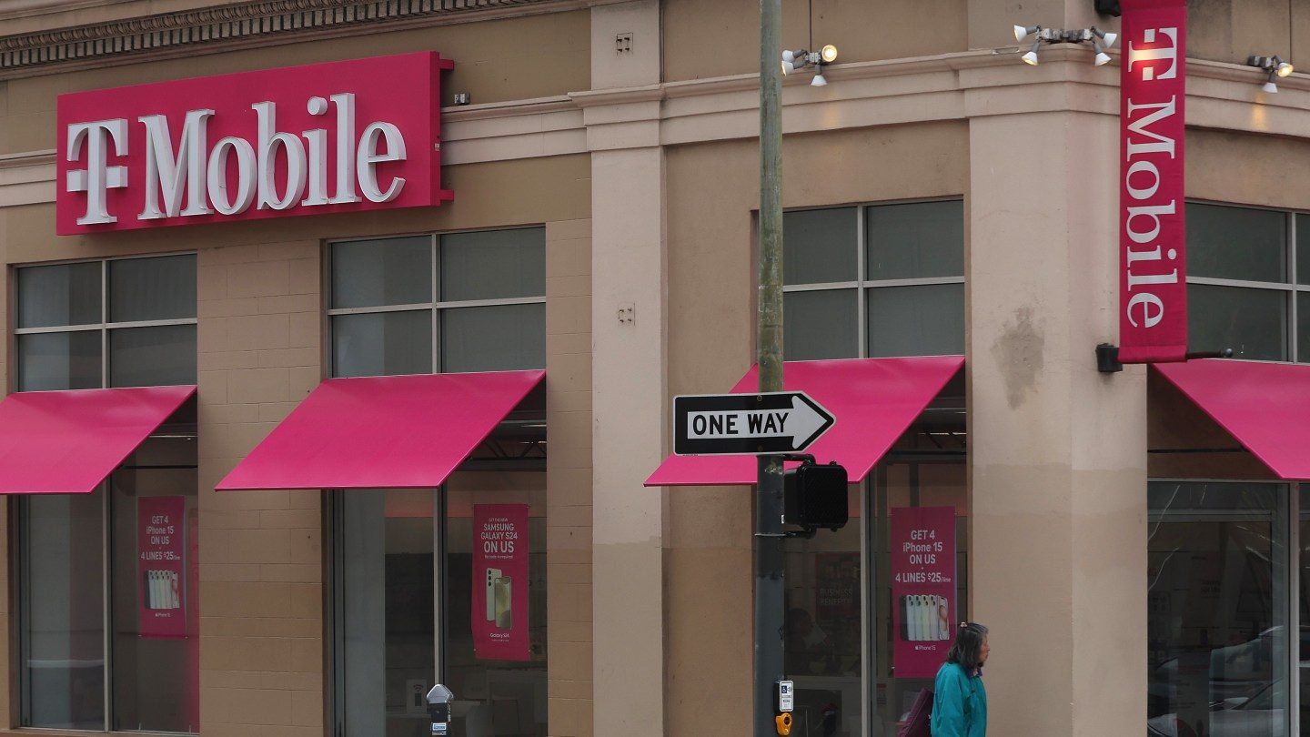 T-Mobile reconheceu oficialmente como melhor rede móvel na América 2025