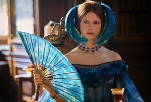 Mia Goth as Elizabeth in Frankenstein.
