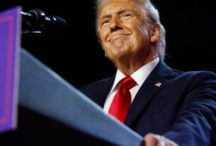 Trump arquiva processo por difamação contra NY Times buscando US$ 15 bilhões