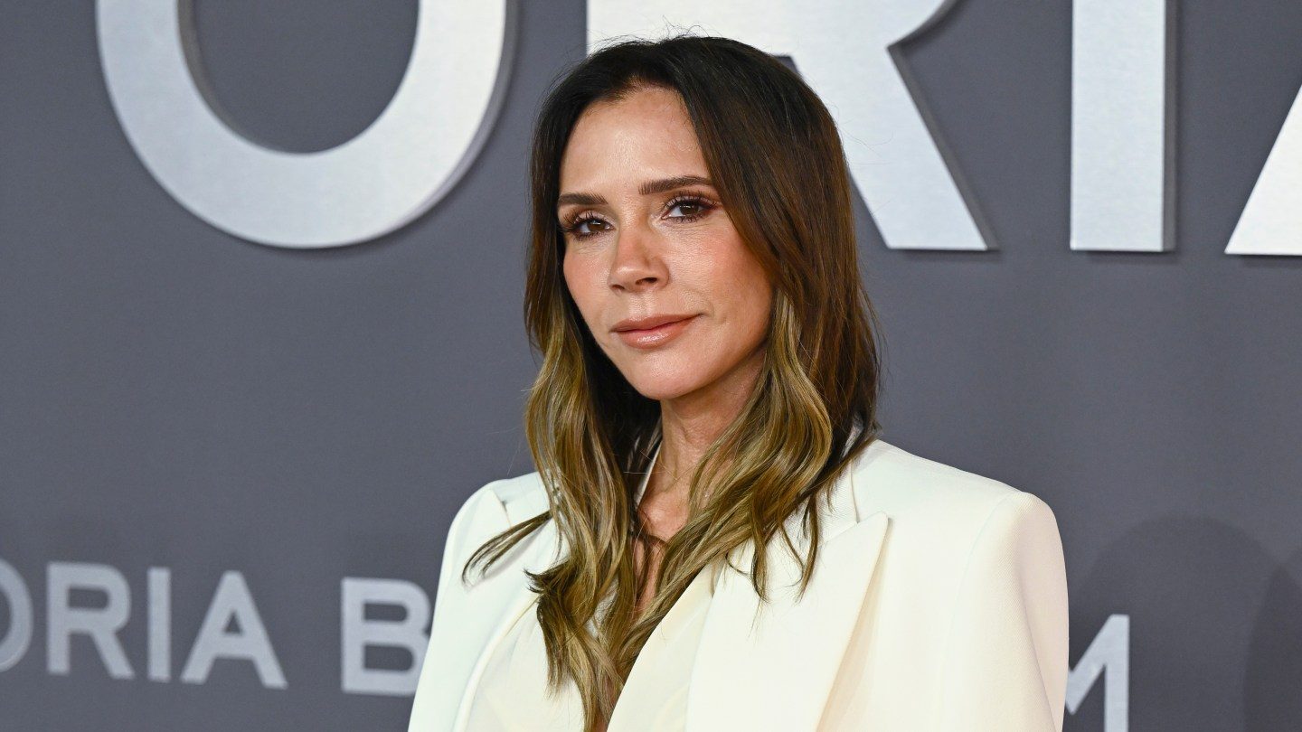 Victoria Beckham fala sobre a luta contra os 'preconceitos' das Spice Girl por 20 anos