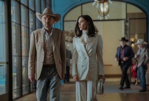 A mãe de Tommy morre e Demi Moore assume o controle