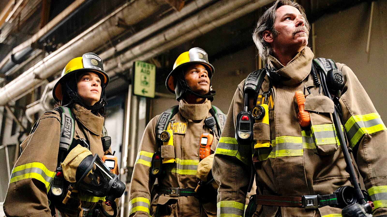 Agora eu entendo a razão por trás do êxodo do elenco da 4ª temporada de Fire Country