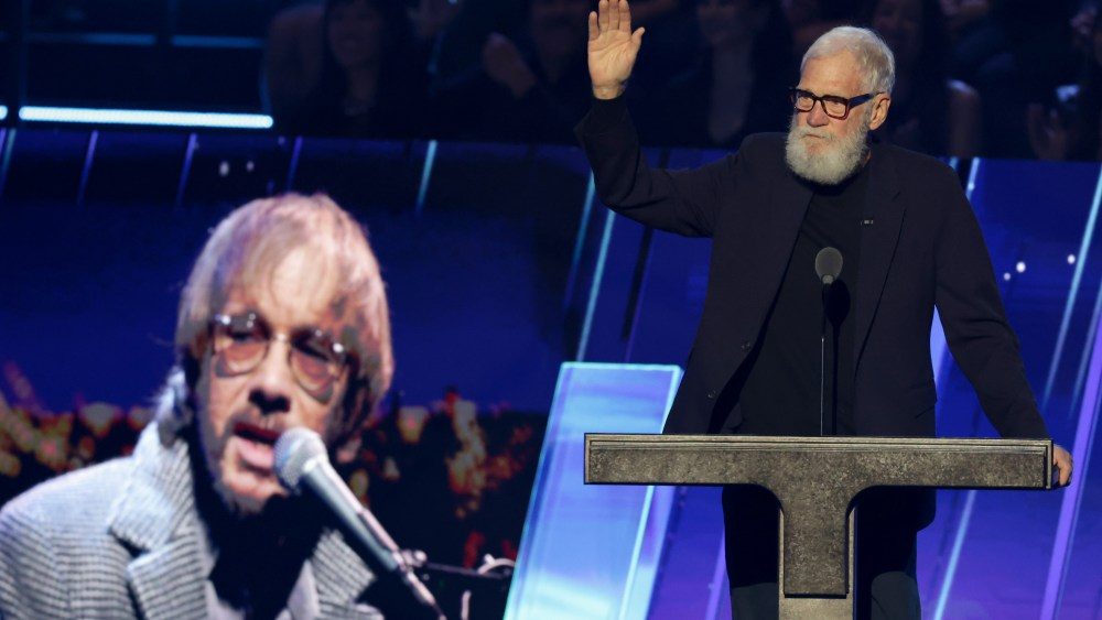 David Letterman fica comovente ao introduzir Warren Zevon no Rock Hall