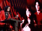 Jack White repassa os cumprimentos de Meg White enquanto White Stripes entra no Rock Hall