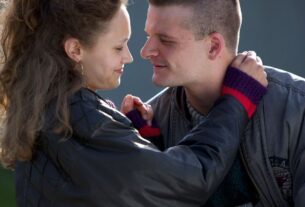 O candidato ao Oscar da Lituânia, 'The Southern Chronicles', parece feito nos anos 1990