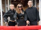 Tina Knowles se junta ao neto Julez Smith na inauguração da loja H&M