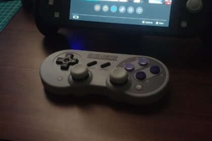 Controle de videogame, usado como referência para emuladores de PS1, PS3, PS4 e PSP