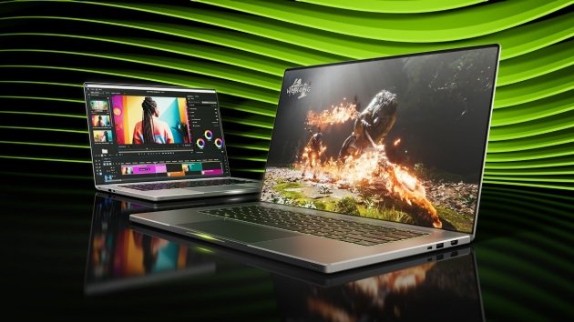 Arte de divulgação da NVIDIA com notebooks GeForce RTX série 50, que rodam o DLSS 5
